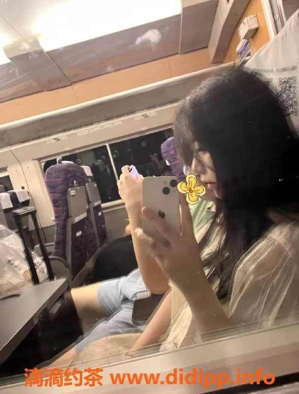 杭州楼凤资源信息,西湖区幼师小小，22岁气质美女，课表1300元