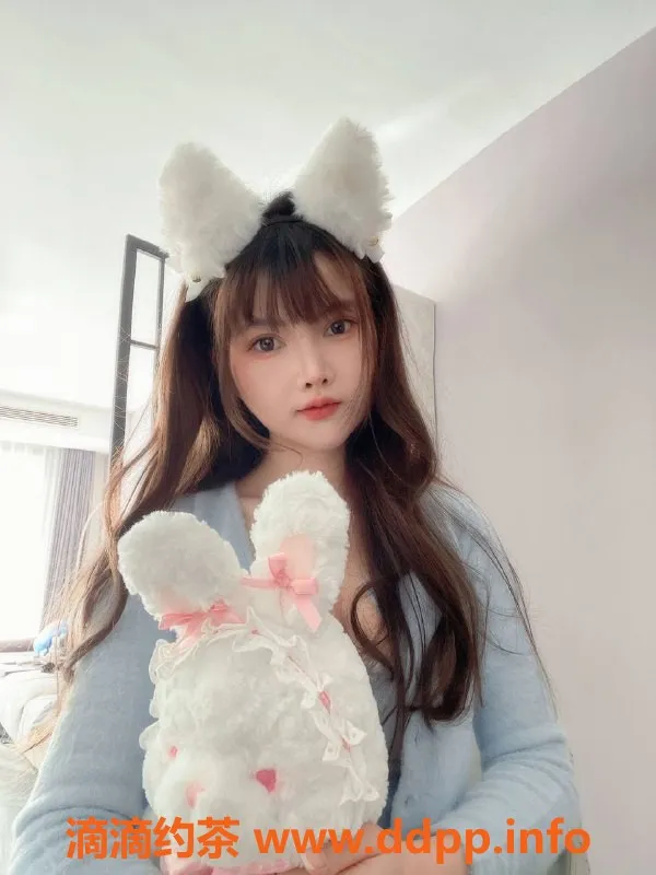 杭州楼凤-萧山区小莫，22岁168cm，超可爱蜜桃臀，800元尽享服务