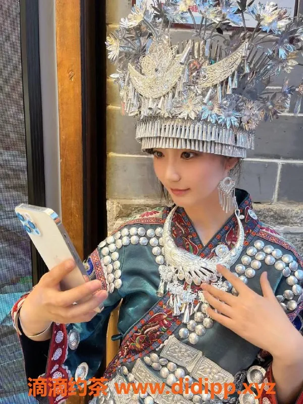 上海楼凤资源信息,徐汇长腿嫩妹梦雯雯，1100元起