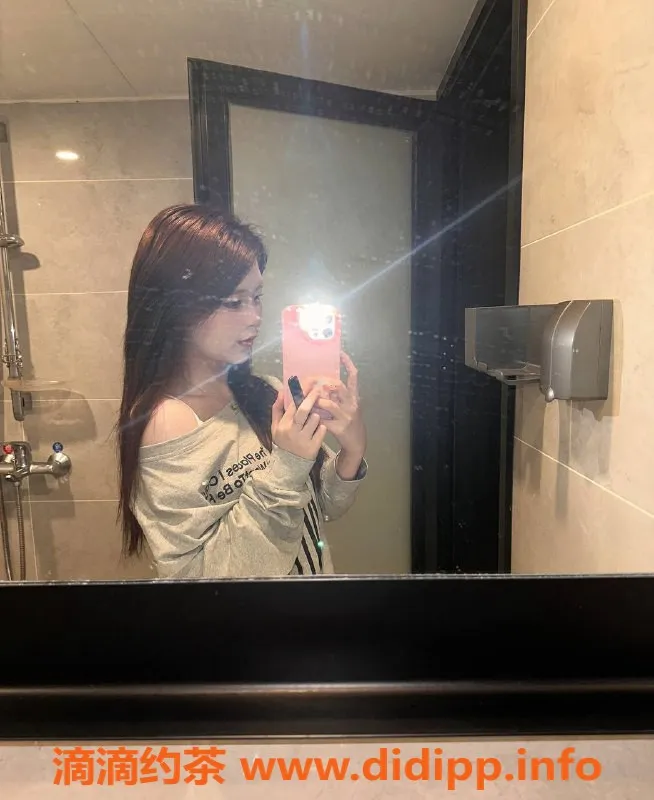 东莞楼凤-大朗小樱，700起，服务超赞