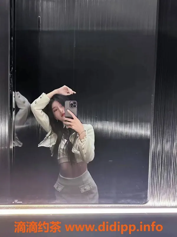 杭州spa会所-20岁沐希，170身高，49体重，专业推拿服务