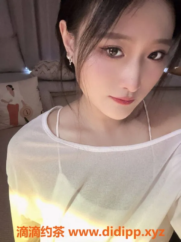 东莞楼凤资源信息,南城艾薇儿，600/1200，热情服务！