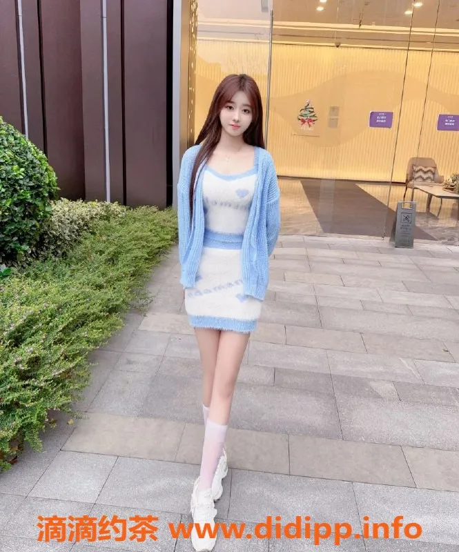 上海楼凤-普陀乐乐在校嫩妹，165cm, 40kg仅需800P