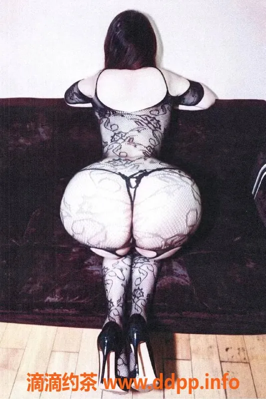 广州楼凤-广州天河Hitomi 1000p 鳟浴与69式服务体验