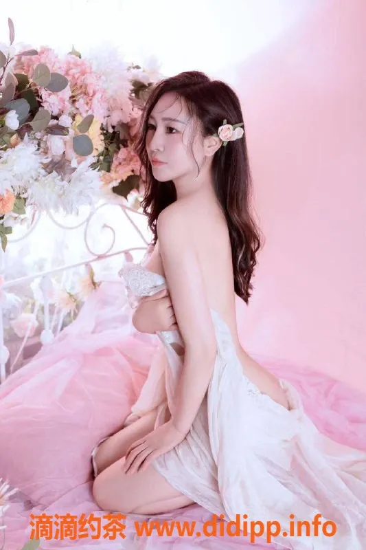 东莞楼凤-虎门小舞，价格500起，多种服务等你体验