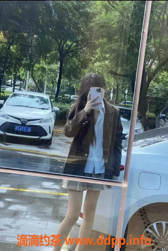 成都楼凤-成都梦梦，身材火辣，服务抢眼，来体验吧！