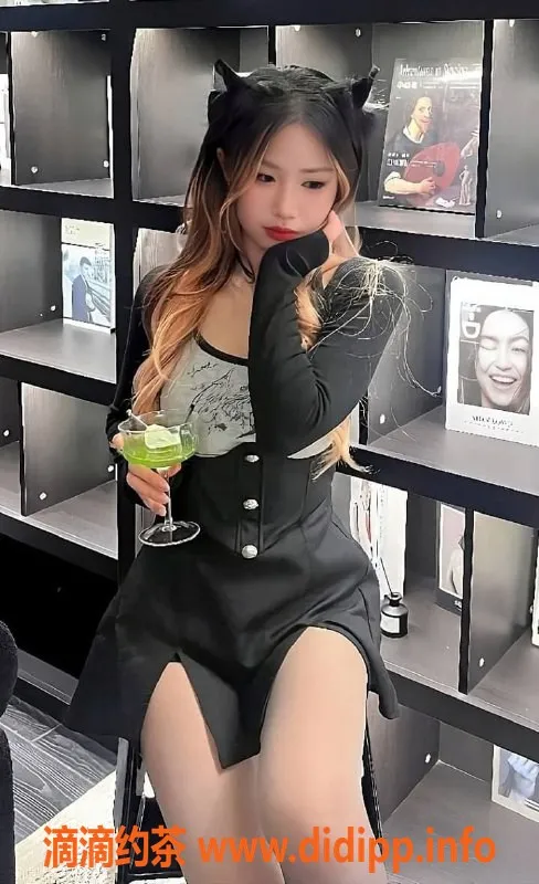 福州楼凤-厦门19岁女大学生时租女友，699元/小时体验初恋