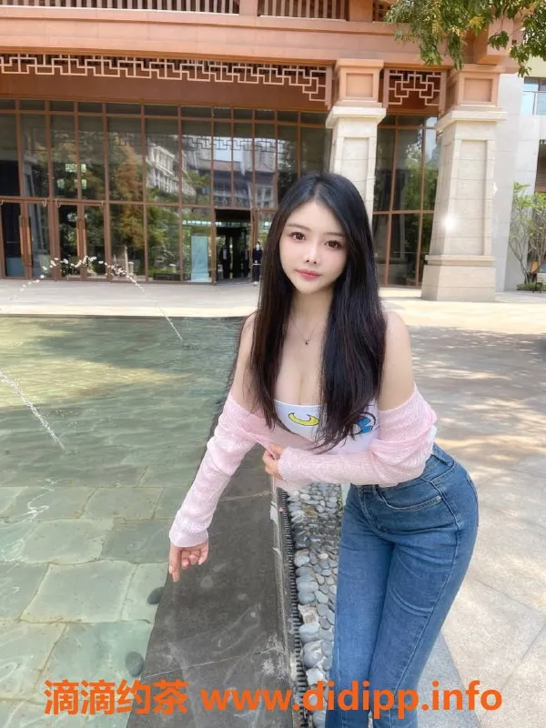 广州楼凤-广州花都佳佳，600元无套吹，鸳鸯浴体验