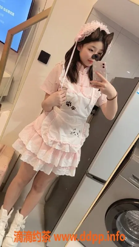 长沙楼凤-岳麓区19岁思思，165cm身高，C罩杯热情服务