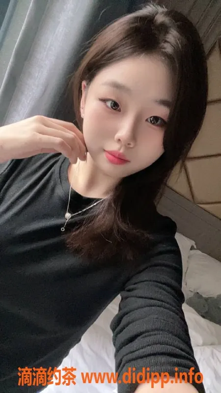 长沙楼凤-岳麓区19岁思思，165cm身高，C罩杯热情服务