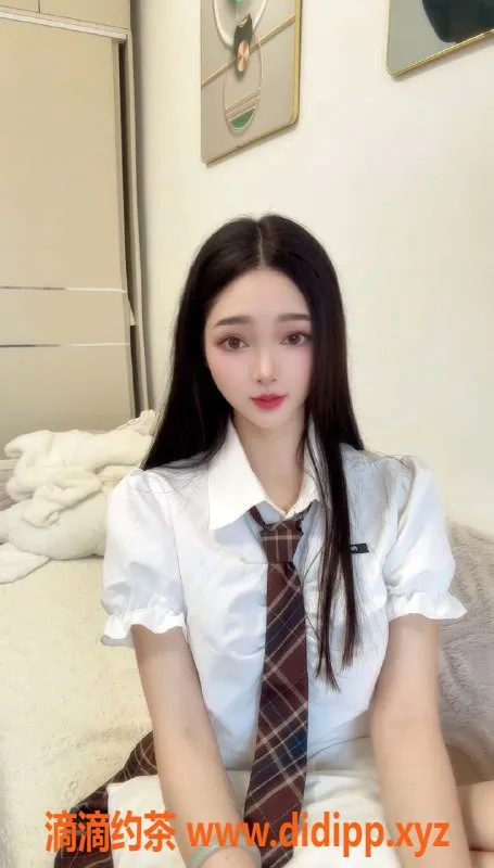 杭州楼凤-上城区艺名然然，24岁165cm，服务多样仅800p