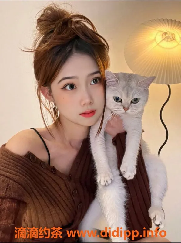 东莞楼凤-大朗宝宝，800元一体验，身材诱人