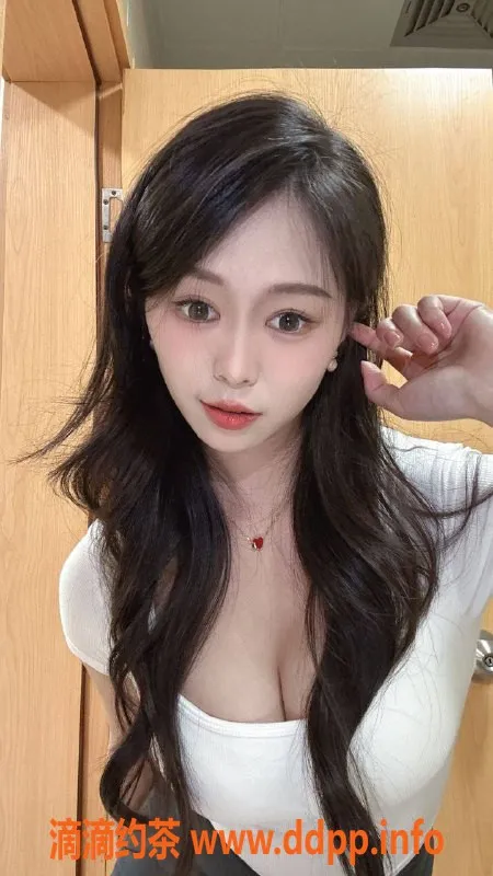 福州楼凤-台江区小白，166cm 51kg 36D，700元服务