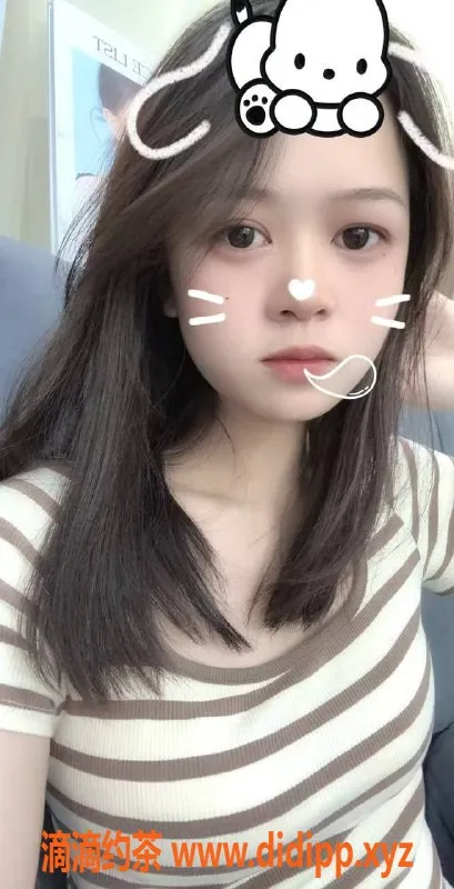 广州楼凤-广州白云小苹果，400元无套吹，69式服务