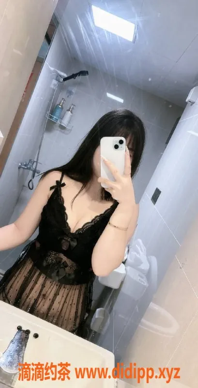 广州楼凤-广州番禺林巧儿，特色无套吹与鸳鸯浴服务