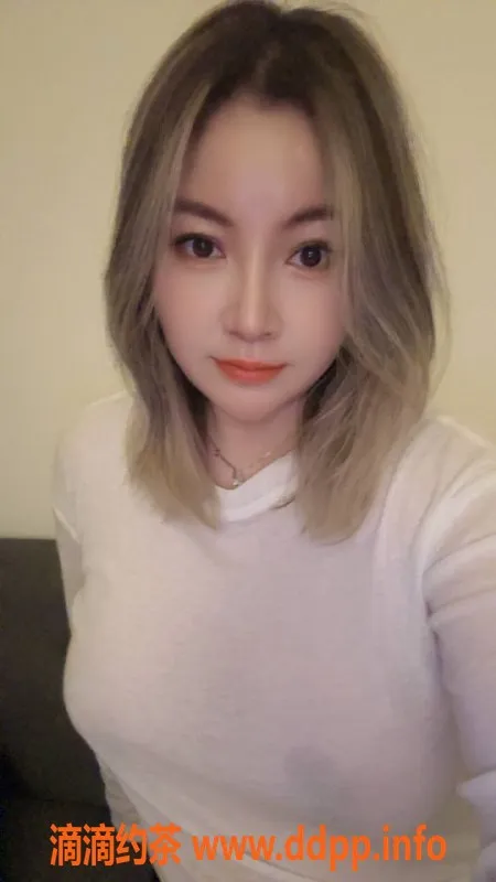 广州楼凤-广州海珠思琪，600元蛇吻服务，尽享双人乐趣