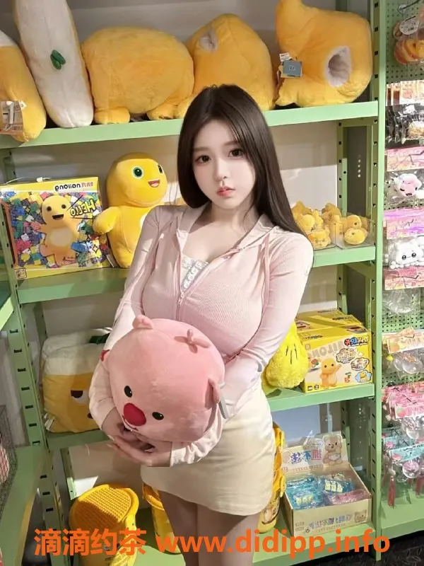 上海楼凤-闵行开开，171cm童颜巨乳，1300元即享服务