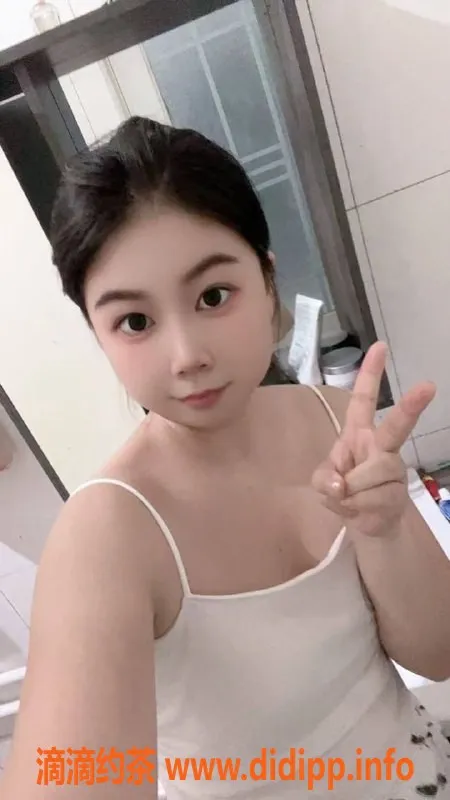 长沙楼凤-雨花区大奶妹子来袭，400p畅享服务