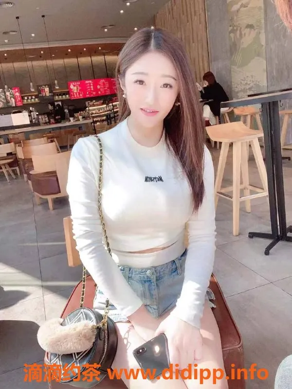 深圳楼凤-南山婷婷，800元魅力无穷，制服Kiss服务