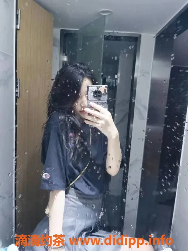 东莞楼凤-南城樊樊，788元一小时，服务一流