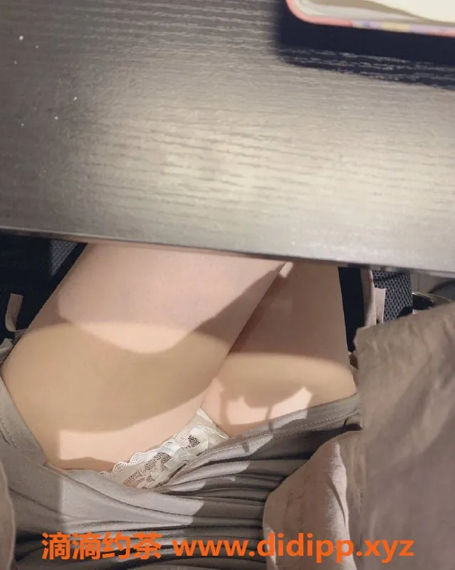 杭州楼凤资源信息,滨江静香，25岁高颜值小姐，1200喝茶