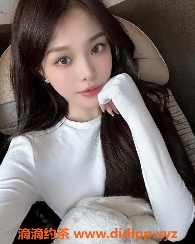 杭州上门服务-馨怡，170高，106斤，22岁，激情服务尽在高端小区