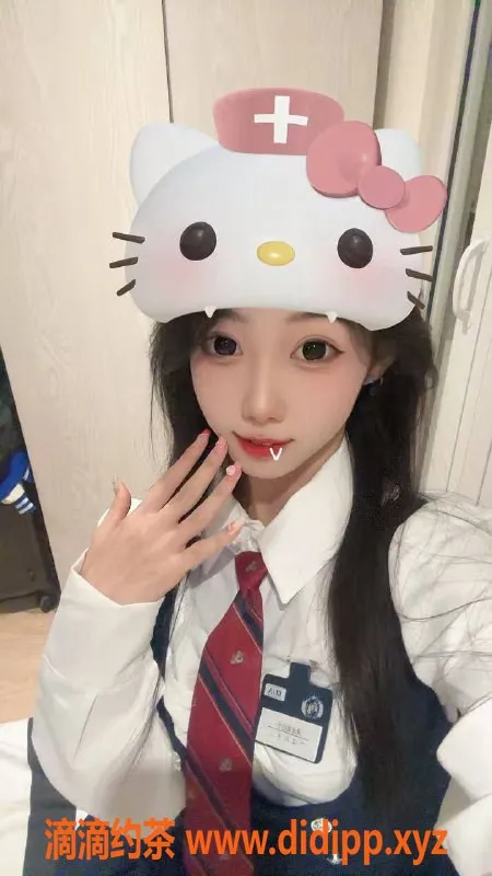 广州楼凤-广州天河嫩妹柚子，800元享69式服务