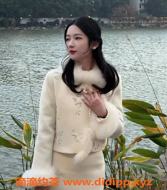 上海楼凤-长宁蓓蓓，165身高45体重，800元起