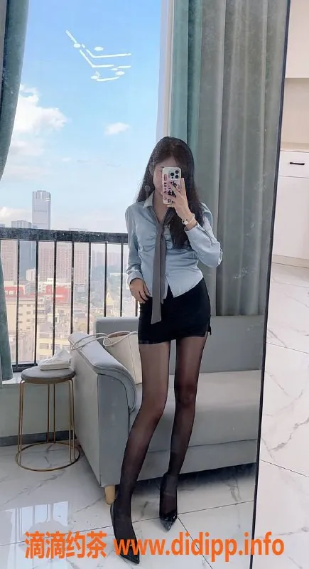 东莞楼凤-南城佳欣老师，18岁163cm，45kg完美服务