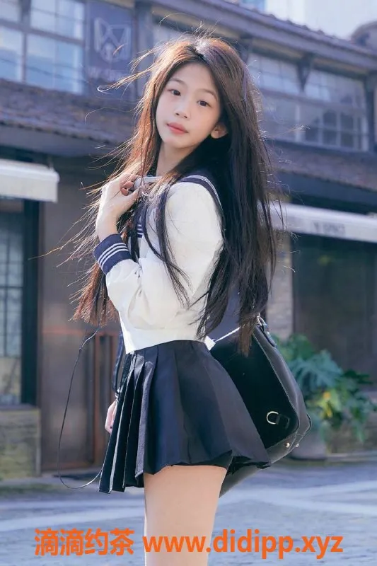 东莞楼凤-塘厦学妹，700一次，服务超赞！