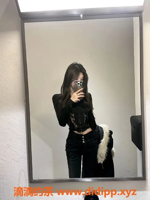 上海楼凤-闵行王韵然，172高挑嫩妹，800元享受