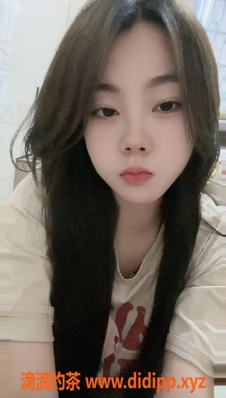 长沙楼凤资源信息,雨花区23岁团子，165cm，50kg，热情服务