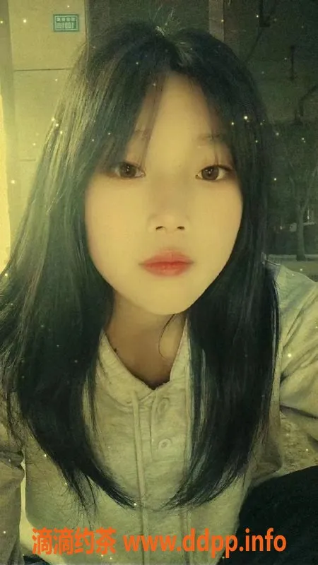 昆明楼凤-官渡区小莹莹，400元尽享私密服务