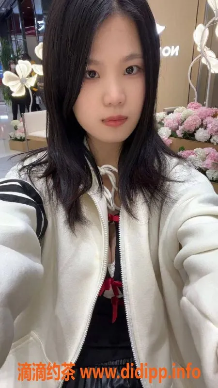 广州楼凤-广佛金沙洲 婷婷 1500pp 舌吻制服服务