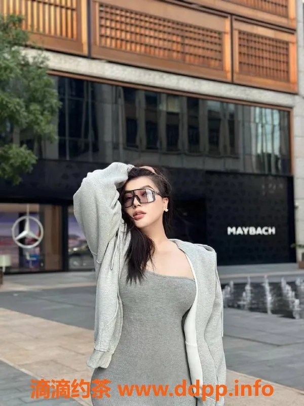 杭州楼凤-上城区混血美女Kelly，175大胸BBW，1500起