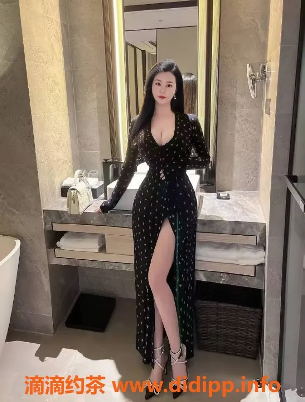 广州楼凤-广州天河可儿 800元口爆服务，胸推漫游