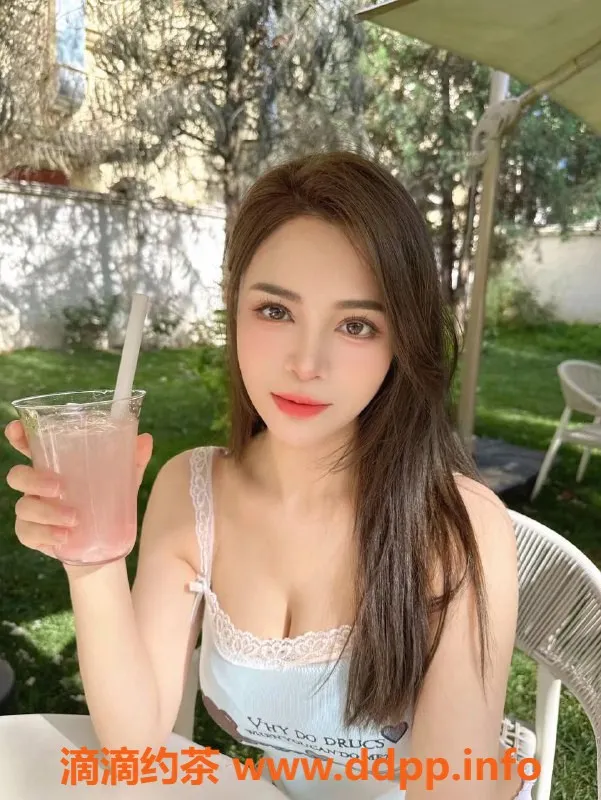 杭州楼凤-拱墅区大胸毒龙诗诗，28岁小巧玲珑670元起