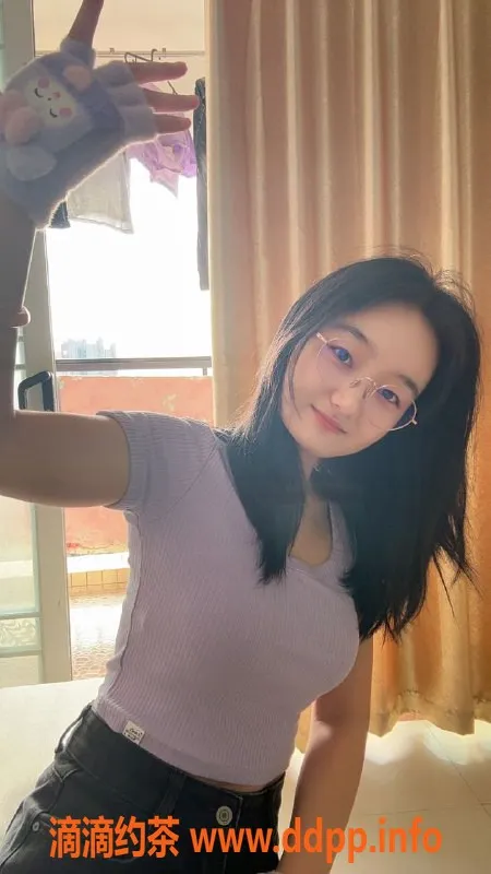 杭州楼凤-19岁瑶瑶，160高、90重，温柔开朗等你体验
