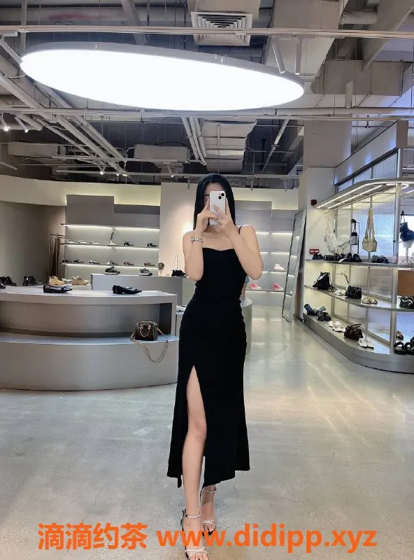 东莞楼凤-大朗可心，600/1200元，服务一流