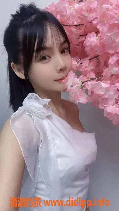 广州楼凤-广州天河莹莹，500元提供舌吻与69式服务