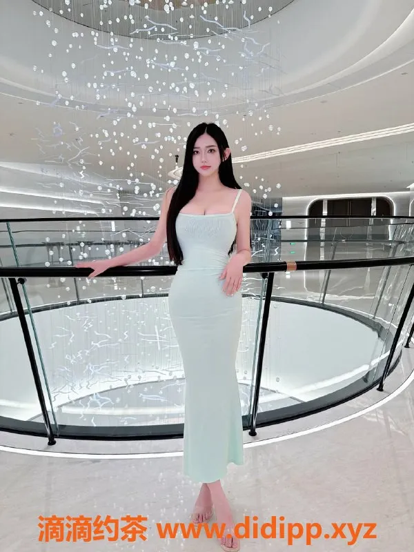 成都楼凤-成都高新区于文文，23岁170cm，100斤，胸围B，1500元/90分钟