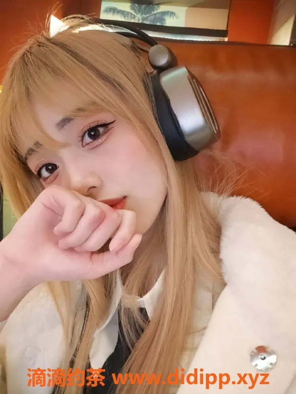 杭州楼凤-余杭小玉米18岁可爱嫩妹，高颜值学生兼职