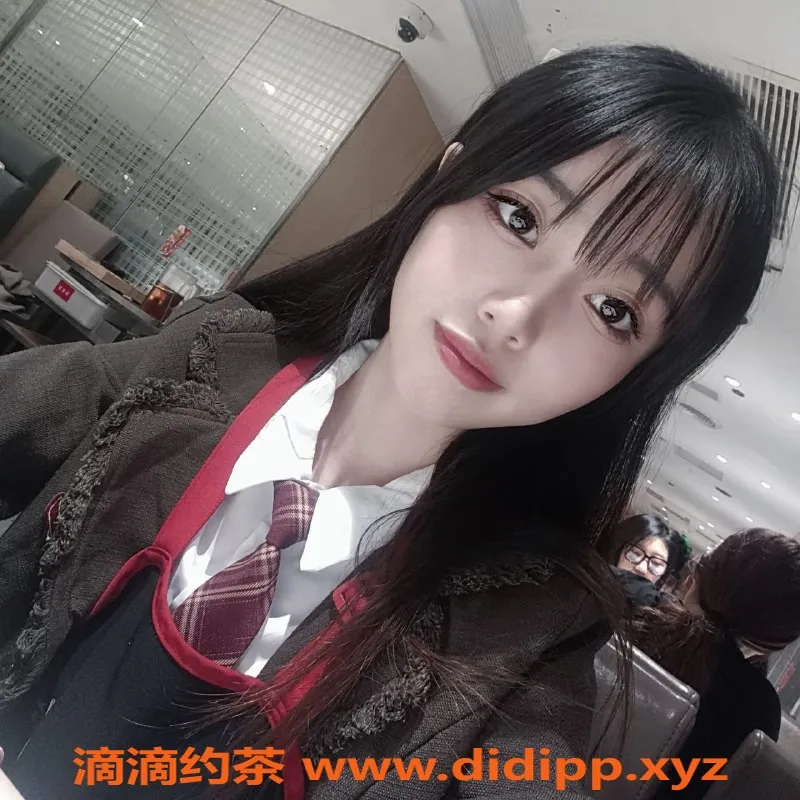 杭州楼凤-余杭小玉米18岁可爱嫩妹，高颜值学生兼职