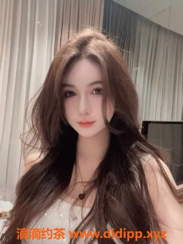 南京楼凤-建邺区骆宁，168身高22岁，36C，900起服务推荐