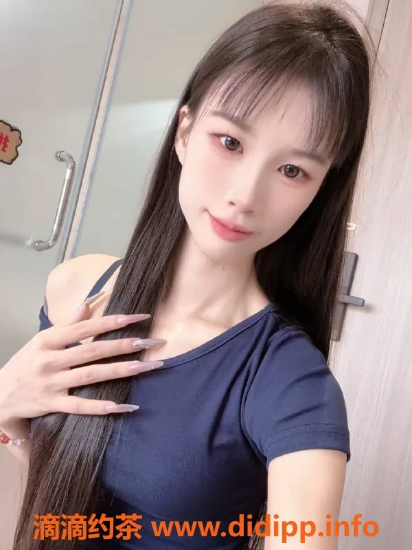 南京楼凤资源信息,鼓楼小七，160高B35，21岁，服务丰富