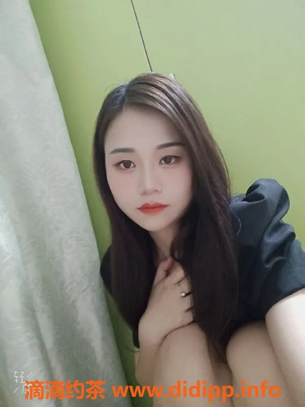 广州上门服务-天河莎莎：20岁甜美嫩妹，165cm C杯，热情服务