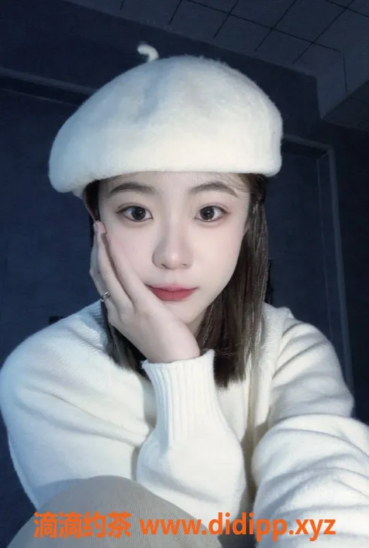 北京楼凤-可可 百子湾 19岁 165cm 45斤 36C 温柔兼职学妹