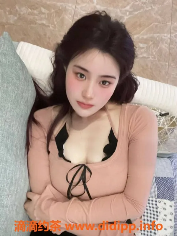 杭州楼凤-滨江区果果 25岁 163高 95重 胸36B 口交爱爱随你选