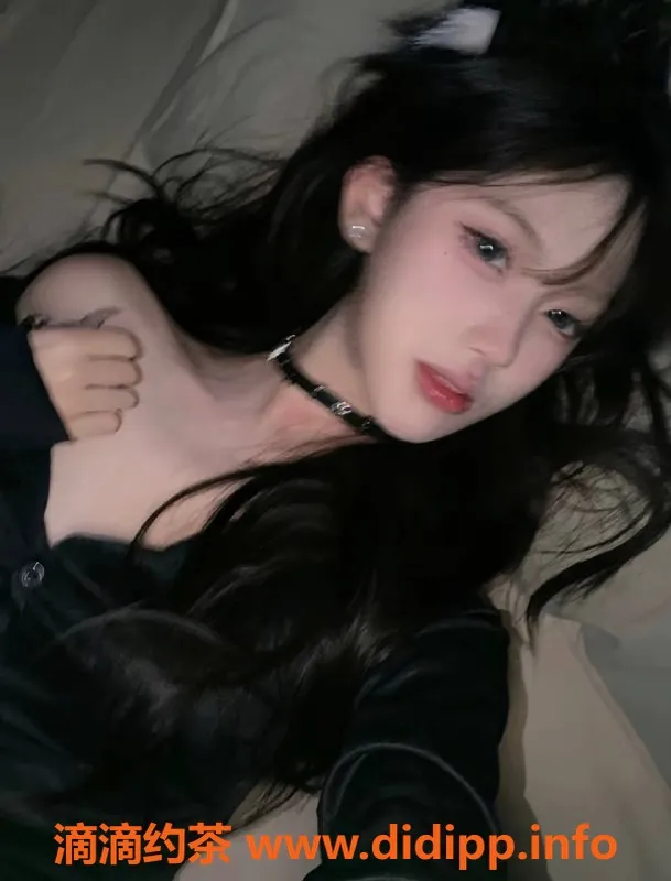 武汉楼凤资源信息,君宝21岁小萝莉，162cm，C杯，800元起