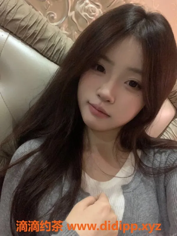 杭州楼凤-小趴菜快跑，165高、95斤，全方位服务体验